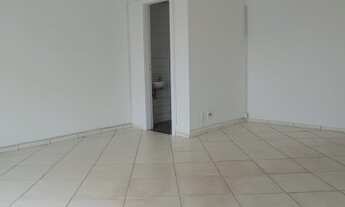 Imagem 3: Centro comercial para aluguel tem 34 metros quadrados