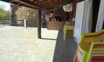 Imagem 4: Chácara para venda possui 250 metros quadrados com 3 quartos