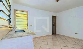 Imagem 3: Casa para Aluguel - Vila Jacuí, 1 Quarto, 25 m2