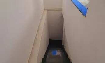 Imagem 2: Aluga Casa Duplex 2 quartos sendo um suíte e 1 quarto com varanda. Bairro Serrano