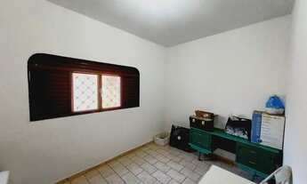 Imagem 2: Casa com Edícula à Venda no Jd. Nazareth