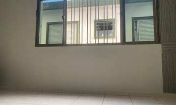 Imagem 5: Apartamento em Santos, no Campo Grande; 02 dormitórios; reformado; 1º andar; vaga demarcad