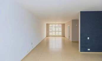 Imagem 3: Casa para venda possui 225 metros quadrados com 3 quartos em Vila Cordeiro - São Paulo - S