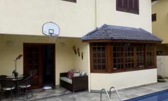 Imagem 2: RR5238 Casa 352m² CONDOMÍNIO RESIDENCIAL 4 - OPORTUNIDADE - 4 Dorms 5 Vagas- PERMUTA - Ba