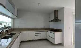 Imagem 3: Casa de condomínio para aluguel possui 272m² com 4 quartos no Alphaville Norte 1