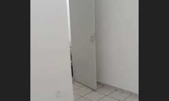 Imagem 5: OLARIA - JORGE ALMIR - ALUGA - 2 QUARTOS - SEM VAGA - FRENTE - SOL DA TARDE