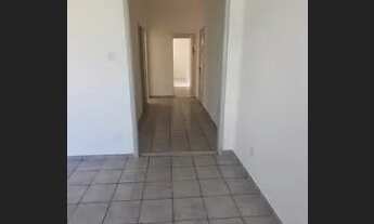 Imagem 6: OLARIA - JORGE ALMIR - ALUGA - 2 QUARTOS - SEM VAGA - FRENTE - SOL DA TARDE