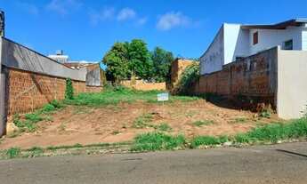 Imagem: Terreno plano e encaixado no Alto Paraíso