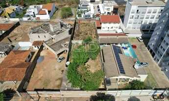 Imagem 2: Terreno com 900m² no bairro Jardim Aclimação