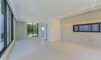 Imagem 3: Casa em Condominio no Bosque Tramontin, 03 Suítes, 04 Vagas, Amplo Jardim, Mossunguê, Curi