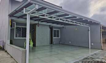 Imagem: Charmosa Casa em Condomínio com 2 dormitórios