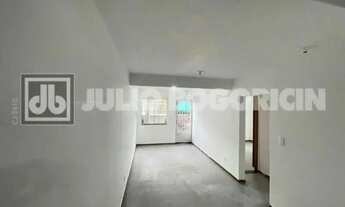 Imagem 3: MÉIER - RUA AQUIDABÃ - CASA DE VILA LINEAR EM ESTADO DE PRIMEIRA LOCAÇÃO - TERRAÇO - 2 DOR