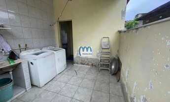 Imagem 6: Casa à venda com 3 quartos, 84m²