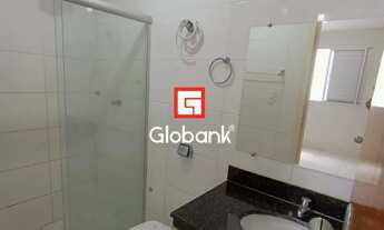 Imagem 7: Apartamento em Montes Claros, no bairro Ibituruna, à venda