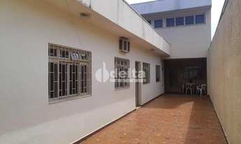 Imagem 5: Casa Residencial disponível para venda e locação no bairro Martins em Uberlândia-MG