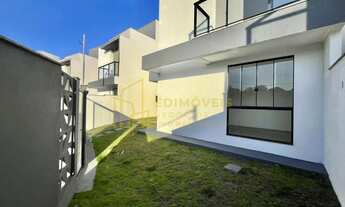 Imagem 3: Design Moderno em Manguinhos: Linda Casa Duplex com 4 Quartos e Sacada!