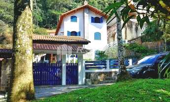 Imagem: Casa de rua / Residencial / Cadetes Fabres