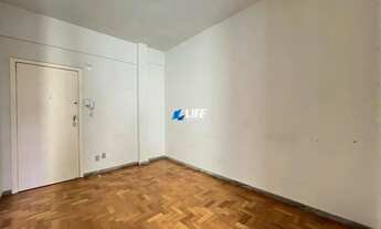 Imagem 3: Condomínio Edifício Paraopeba: Apartamento de 01 quarto com 65m² excelente localização no