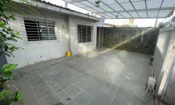 Imagem 2: Casa à venda no Engenho do Meio com área gourmet e kitnet independente