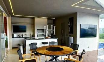 Imagem 4: Imóvel para aluguel possui 600 metros quadrados com 5 quartos