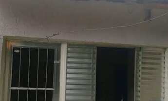 Imagem: Alugo kitnet de dois cômodos, R$700,00