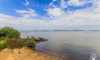 Imagem 4: Casa 4 dormitórios com 450 m2 a beira do Guaíba