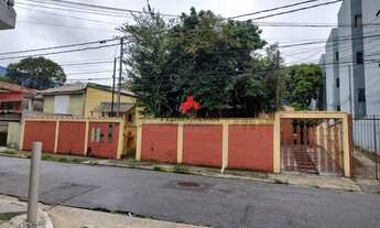 Imagem 2: Terreno com casas antigas na região da Vila Esperança - Penha