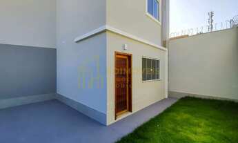 Imagem 2: Exclusiva Casa Duplex em São Francisco Perfeita para Pets e Jardim!