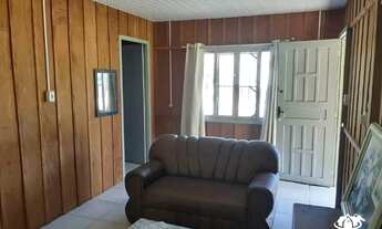 Imagem 7: Casa de madeira à venda em Barra Velha, com 3 quartos, terreno de 302 m², rua pavimentada