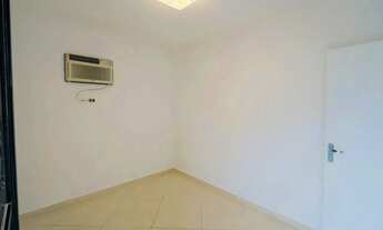 Imagem 4: Apartamento de 2 dormitórios e suíte, Reformado, 2 vagas demarcadas, Elevador e salão de f