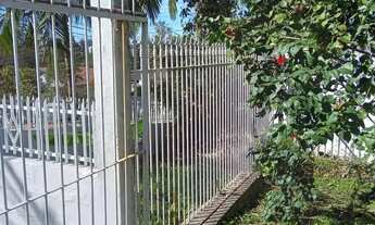 Imagem 2: Vende-se 5 grades cada uma mede 2 ×380.....preço de cada uma 750grades de ferro grosso