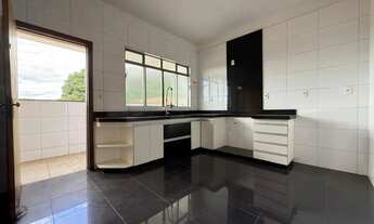 Imagem 4: Amplo apartamento de 3 quartos com 160m2