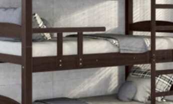 Imagem: Quarto compartilhado com triliche em frente