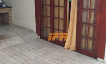 Imagem 2: Sobrado com 3 dormitórios à venda, 270 m² por R$ 550.000,00 - Vila Suiça - Pindamonhangaba