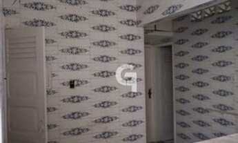 Imagem 2: 2/4 com dependência, 1° andar, escada em Nazaré