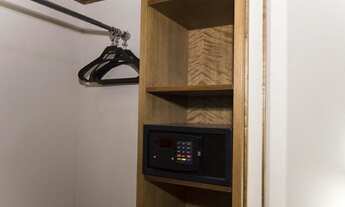 Imagem 6: Flat prox Rua da Consolação, Estação Oscar Freire e do Teatro Procópio Ferreira