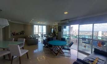 Imagem 5: Ilha de Creta 198m², 4 suítes, 2 vagas soltas, cond. clube, andar alto