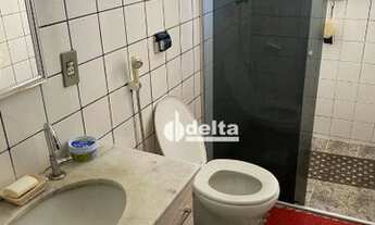 Imagem 4: Apartamento com 3 dormitórios à venda, 79 m² por R$ 210.000,00 - Marta Helena - Uberlândia