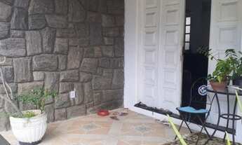 Imagem 4: Itaigara, casa 4/4, piscina, mais uma Edicula com 4/4, varandas, 516m2, nascente!