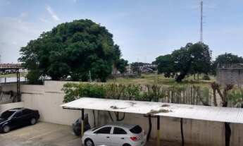 Imagem 6: Apartamento no primeiro andar. Localizado na Maraponga à poucos metros da Godofredo Maciel