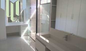 Imagem 4: Casa à venda em Marília condomínio Reserva Esmeralda com 03 suítes e repleta de armários