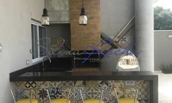 Imagem 3: Casa de condomínio para venda tem 380 metros quadrados com 5 suítes