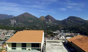 Imagem 5: Apartamento para venda tem 93 metros quadrados com 3 quartos nas Braunes- Nova Friburgo