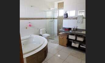 Imagem 7: Venda de Casa no Bairro Jardim Shangri-lá com 739 mts com 3 Suítes e Piscina