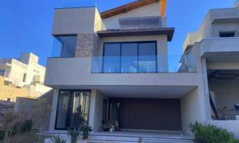 Imagem: Linda casa nova à venda no Bella Città