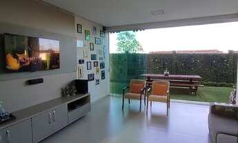 Imagem 4: Casa de condomínio para venda tem 267 metros quadrados com 4 quartos