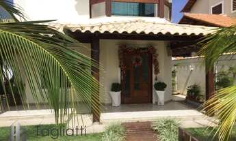 Imagem: Casa de alto padrão em condomínio no Centro