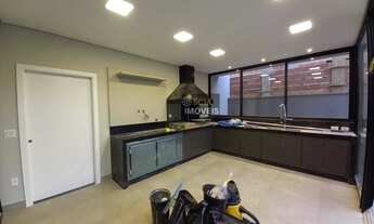 Imagem 3: Casa de condomínio para venda tem 450 metros quadrados com 3 quartos