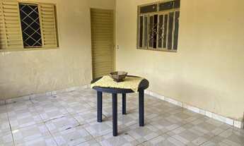 Imagem 2: Vende-se casa residencial com ampla sala comercial ao lado. Aragoiânia-Go. Aceito carro