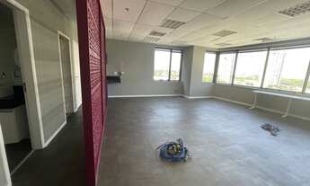 Imagem 2: Conjunto comercial com 73,17m² e 2 vagas de garagem na Vila Olímpia - São Paulo - SP